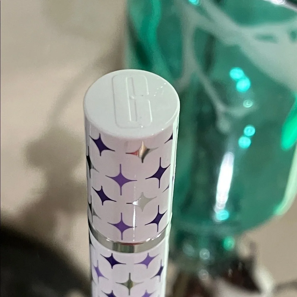 Clinique experience vibrant